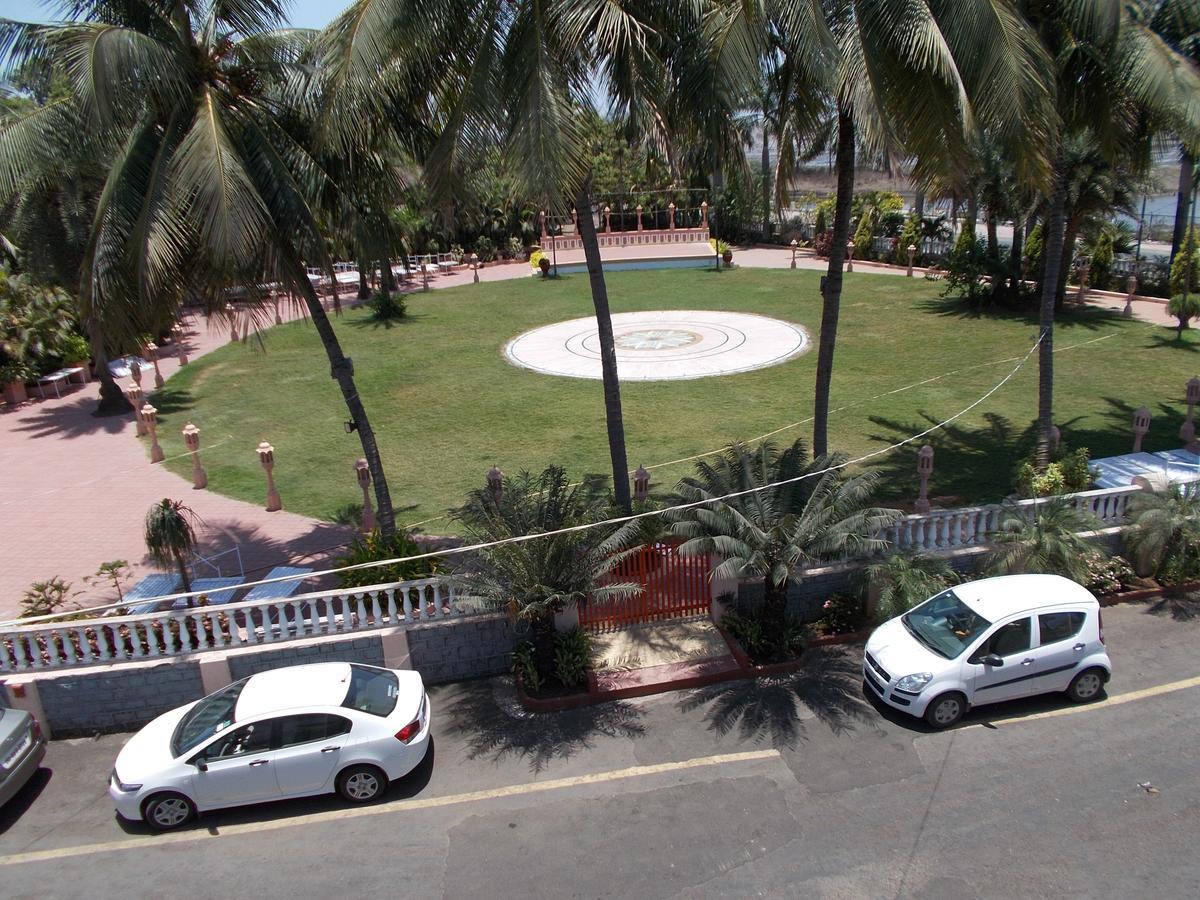 Sandy Resort Daman Ngoại thất bức ảnh